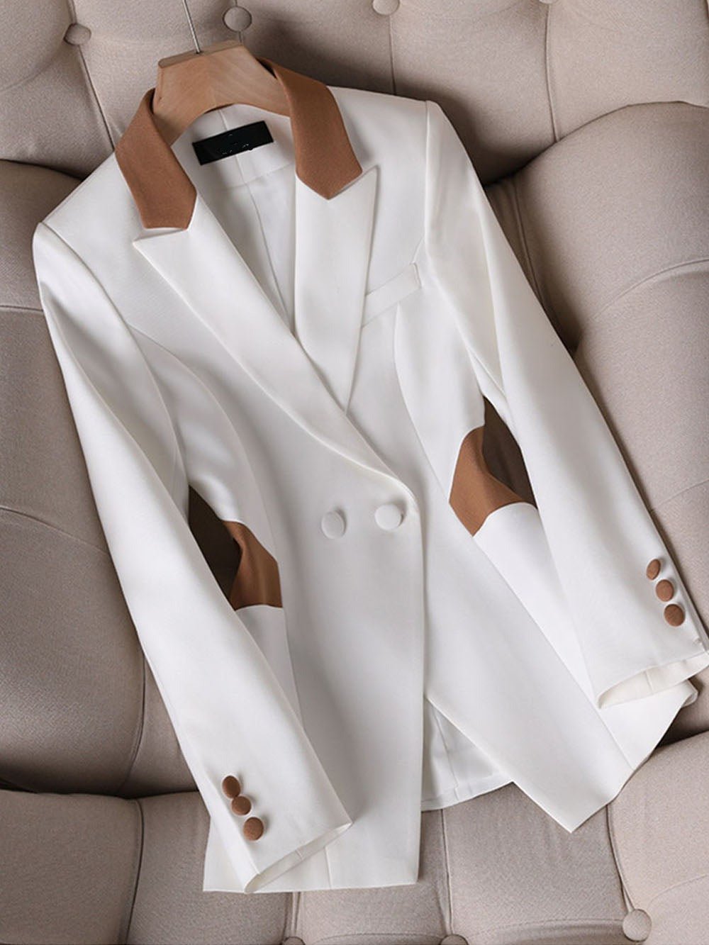 Emilia Slim Fitting Blazer