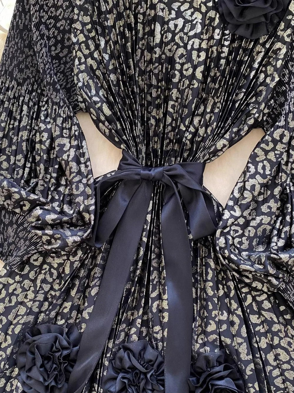Sofia Lantern Sleeve Midi Dress