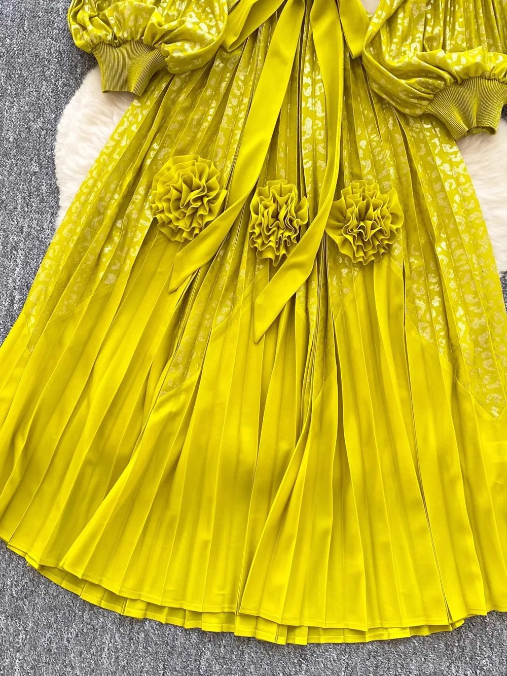 Sofia Lantern Sleeve Midi Dress